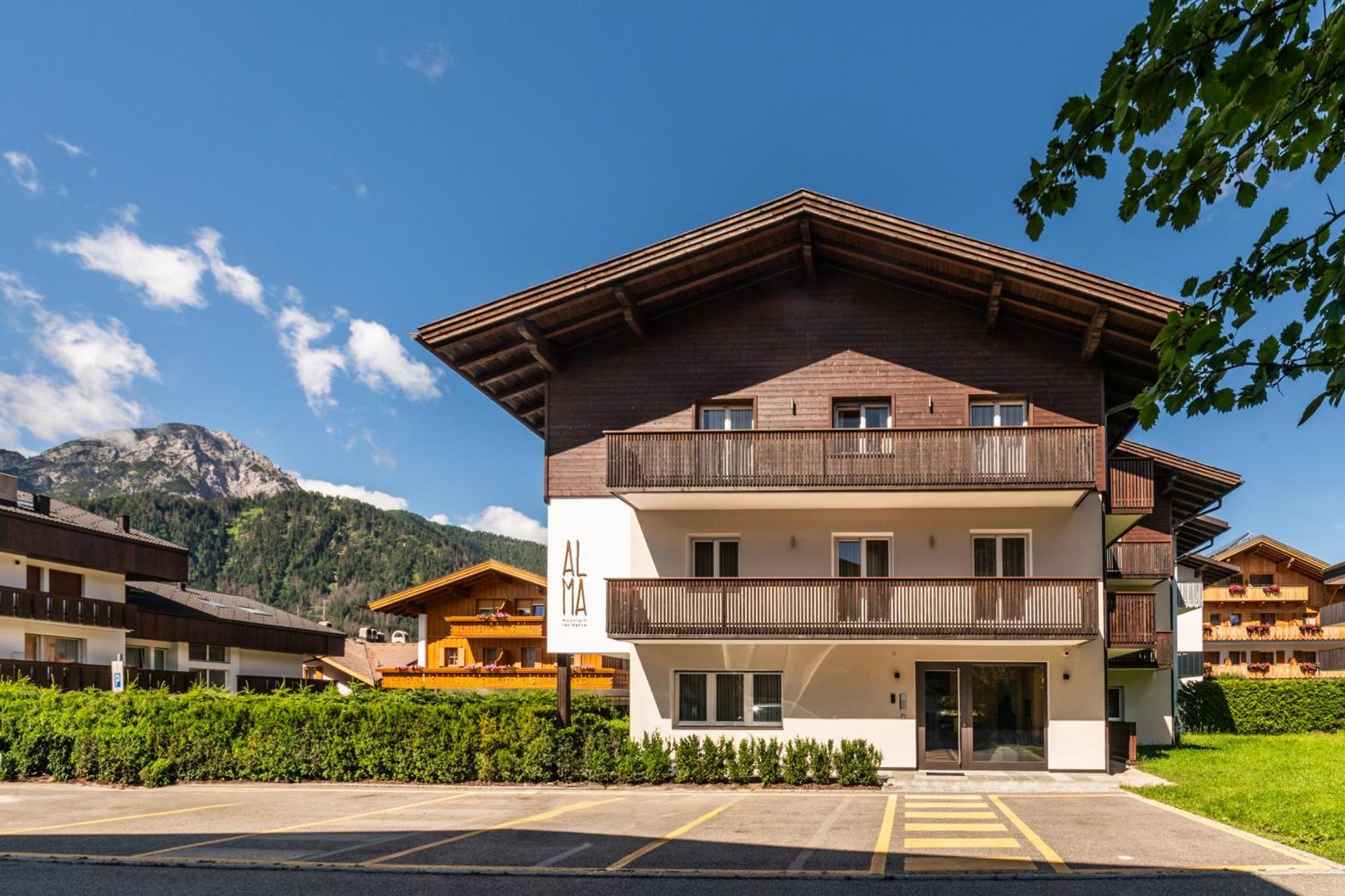 דוביאקו Alma Mountain Residence מראה חיצוני תמונה