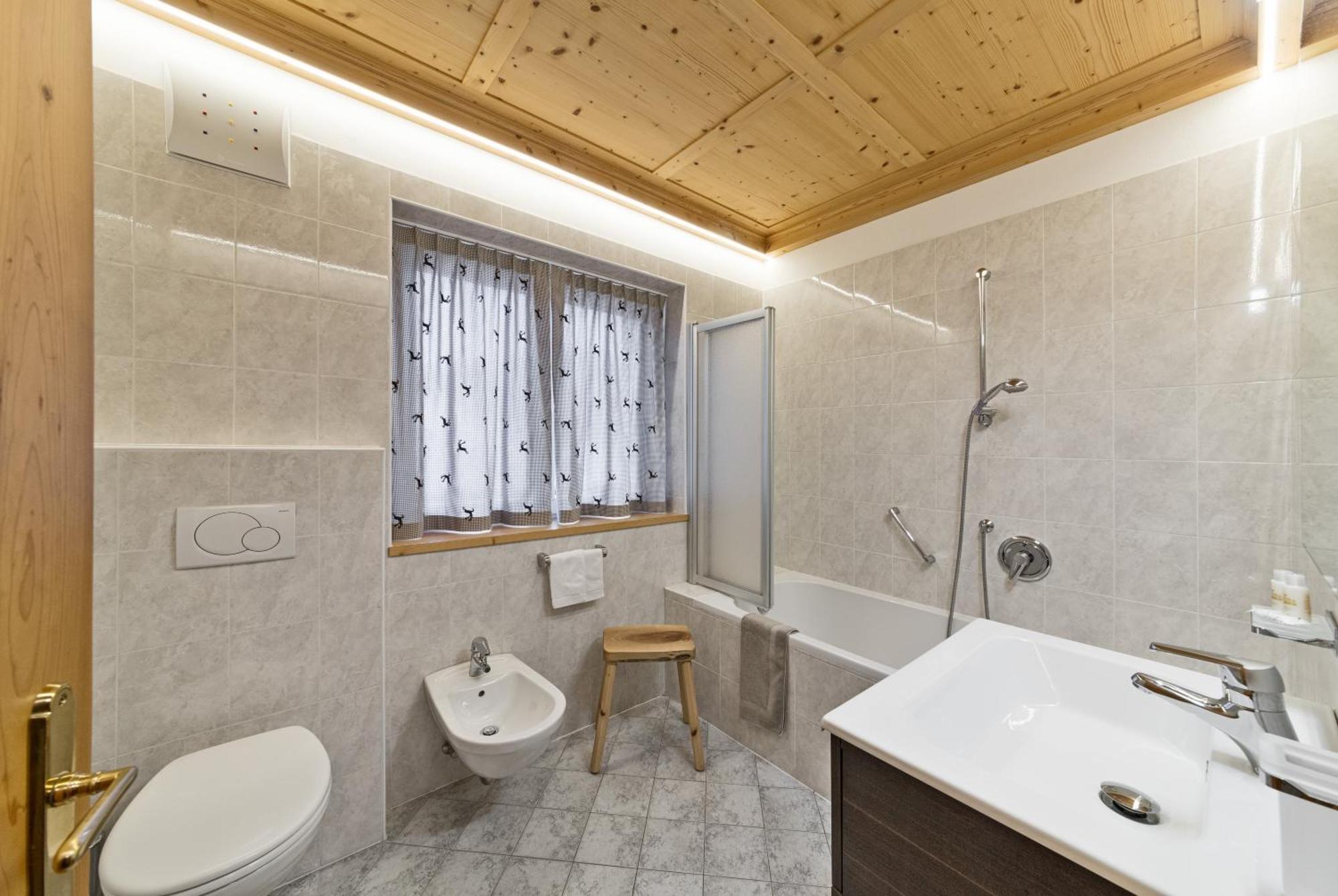 דוביאקו Alma Mountain Residence מראה חיצוני תמונה